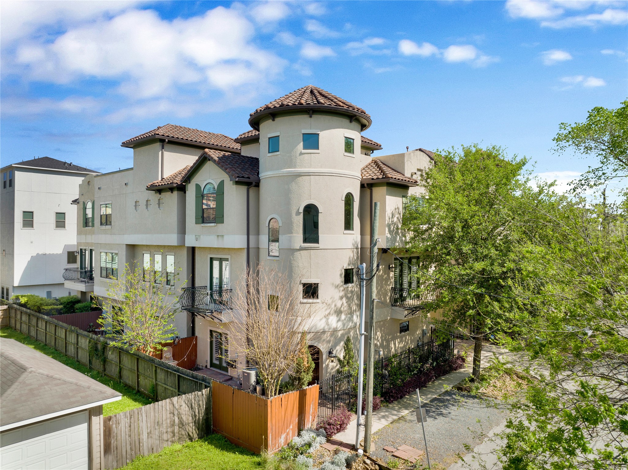 1602 Fowler Street Houston TX 77007