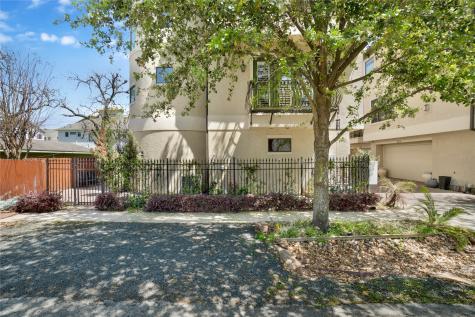 1602 Fowler Street Houston TX 77007