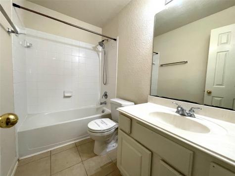 9314 Alzaada Lane Houston TX 77070