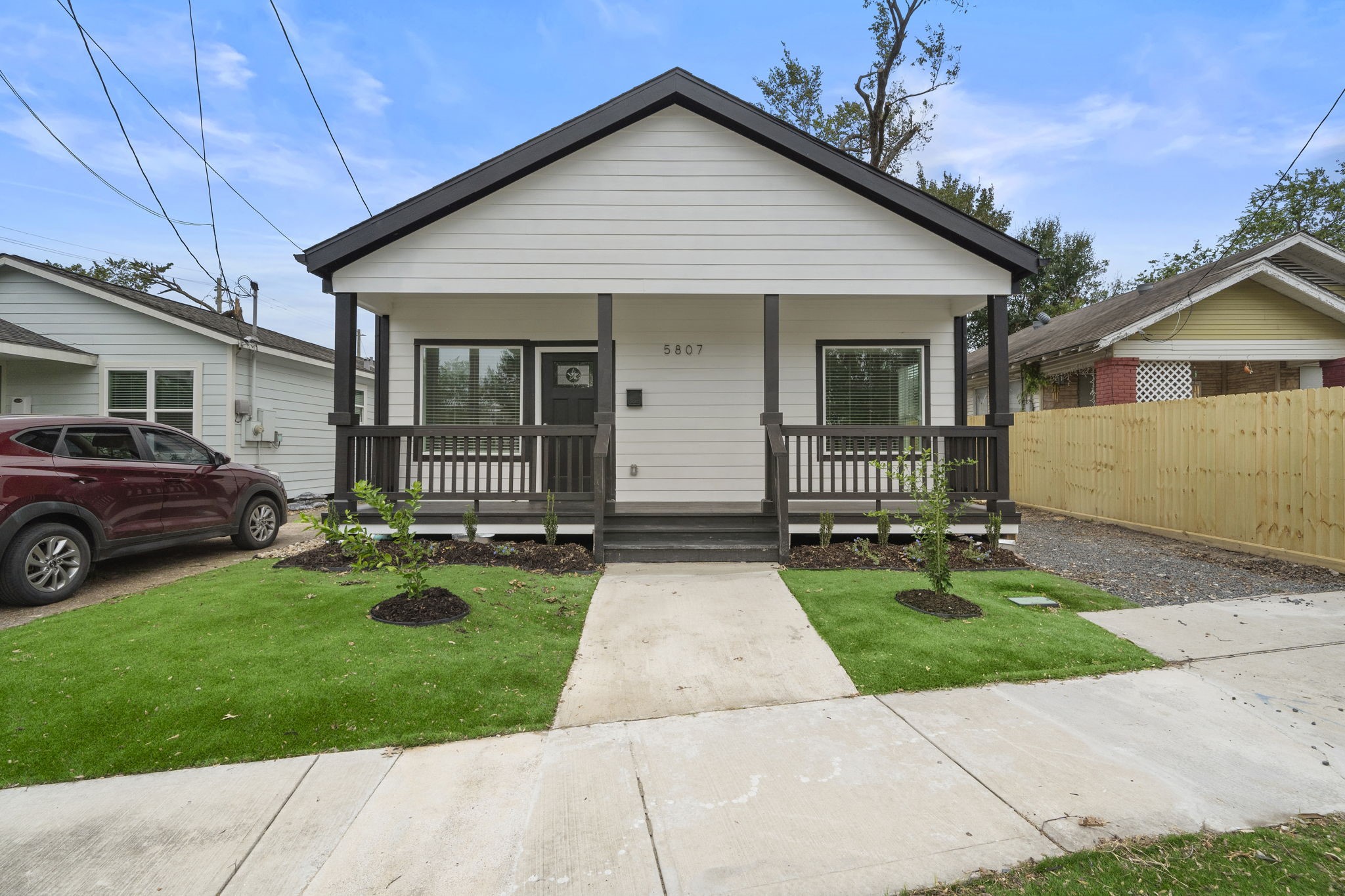5807 Texas Street Houston TX 77011