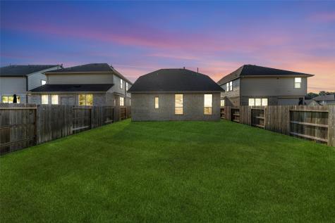 1426 Northwood Bluff Lane Pinehurst TX 77362
