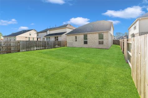 1426 Northwood Bluff Lane Pinehurst TX 77362