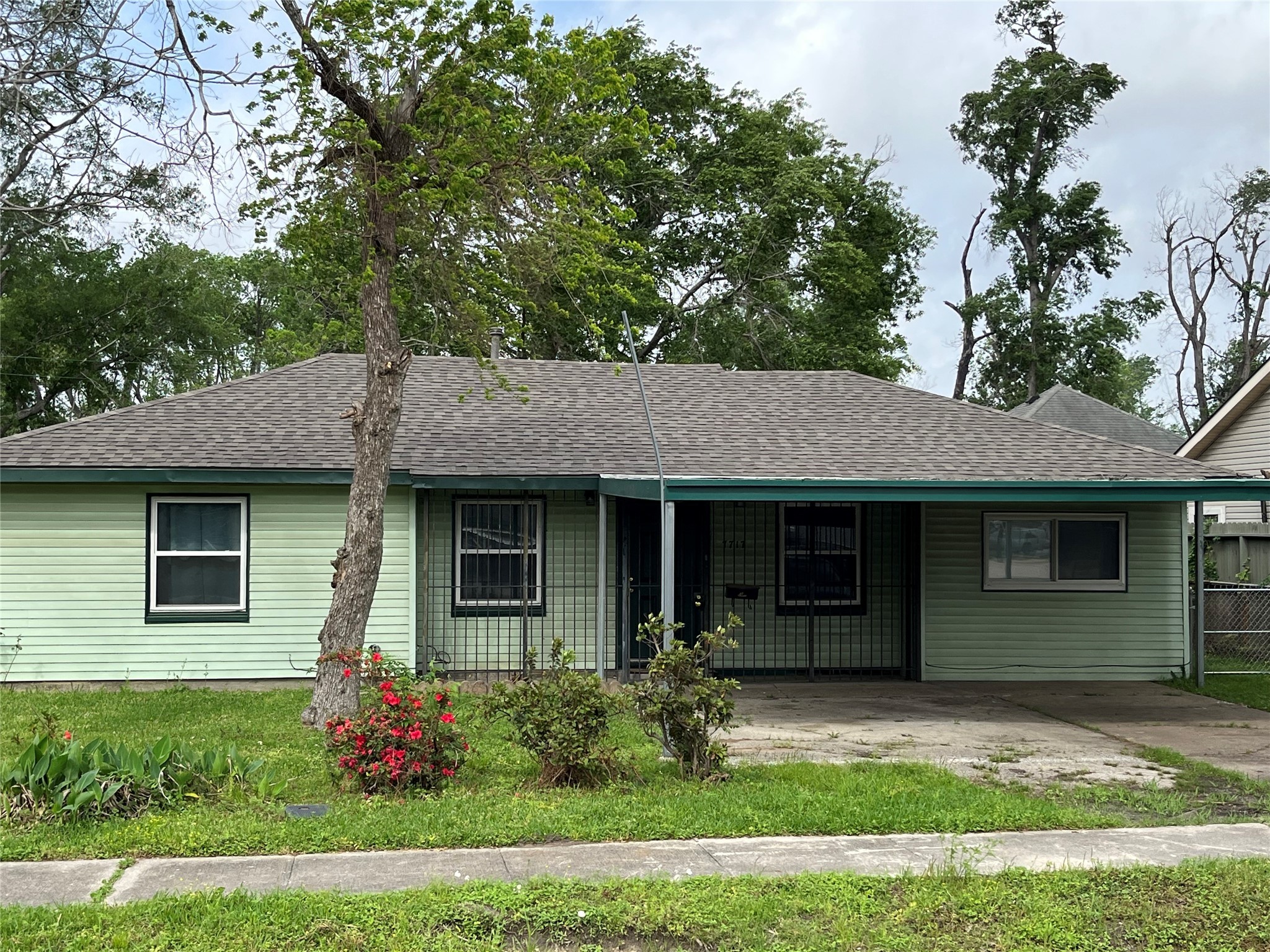 7717 Roswell Street Houston TX 77022