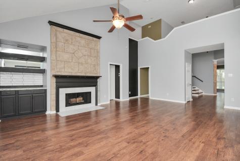 2204 Lakewind Lane League City TX 77573