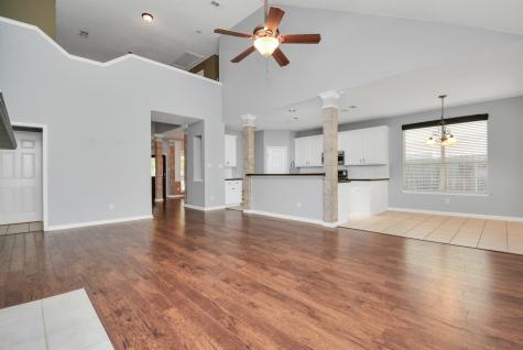 2204 Lakewind Lane League City TX 77573