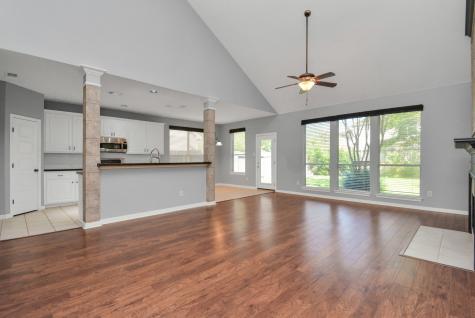 2204 Lakewind Lane League City TX 77573