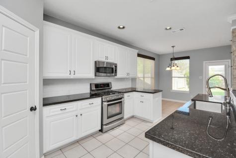 2204 Lakewind Lane League City TX 77573