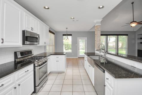 2204 Lakewind Lane League City TX 77573