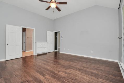 2204 Lakewind Lane League City TX 77573