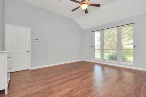 2204 Lakewind Lane League City TX 77573