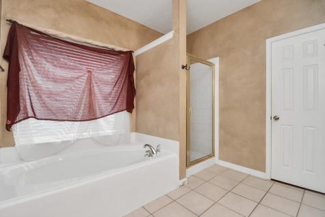 2204 Lakewind Lane League City TX 77573