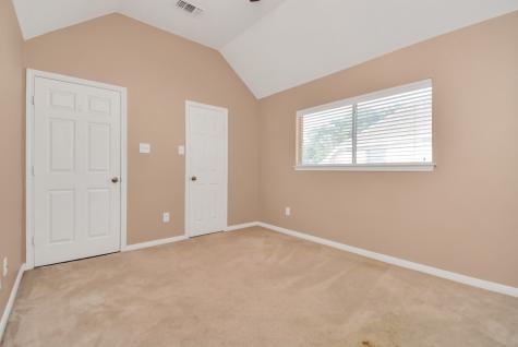 2204 Lakewind Lane League City TX 77573