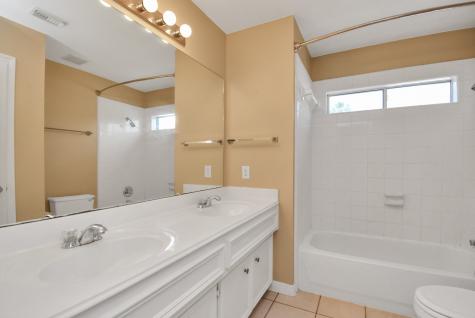 2204 Lakewind Lane League City TX 77573