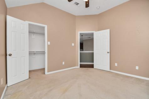 2204 Lakewind Lane League City TX 77573