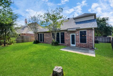 2204 Lakewind Lane League City TX 77573