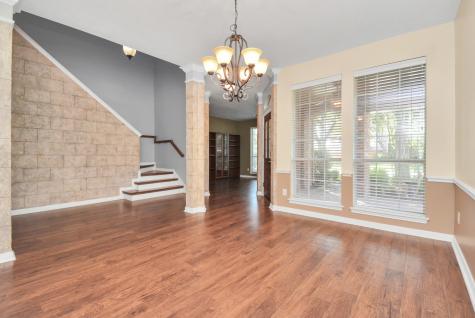 2204 Lakewind Lane League City TX 77573
