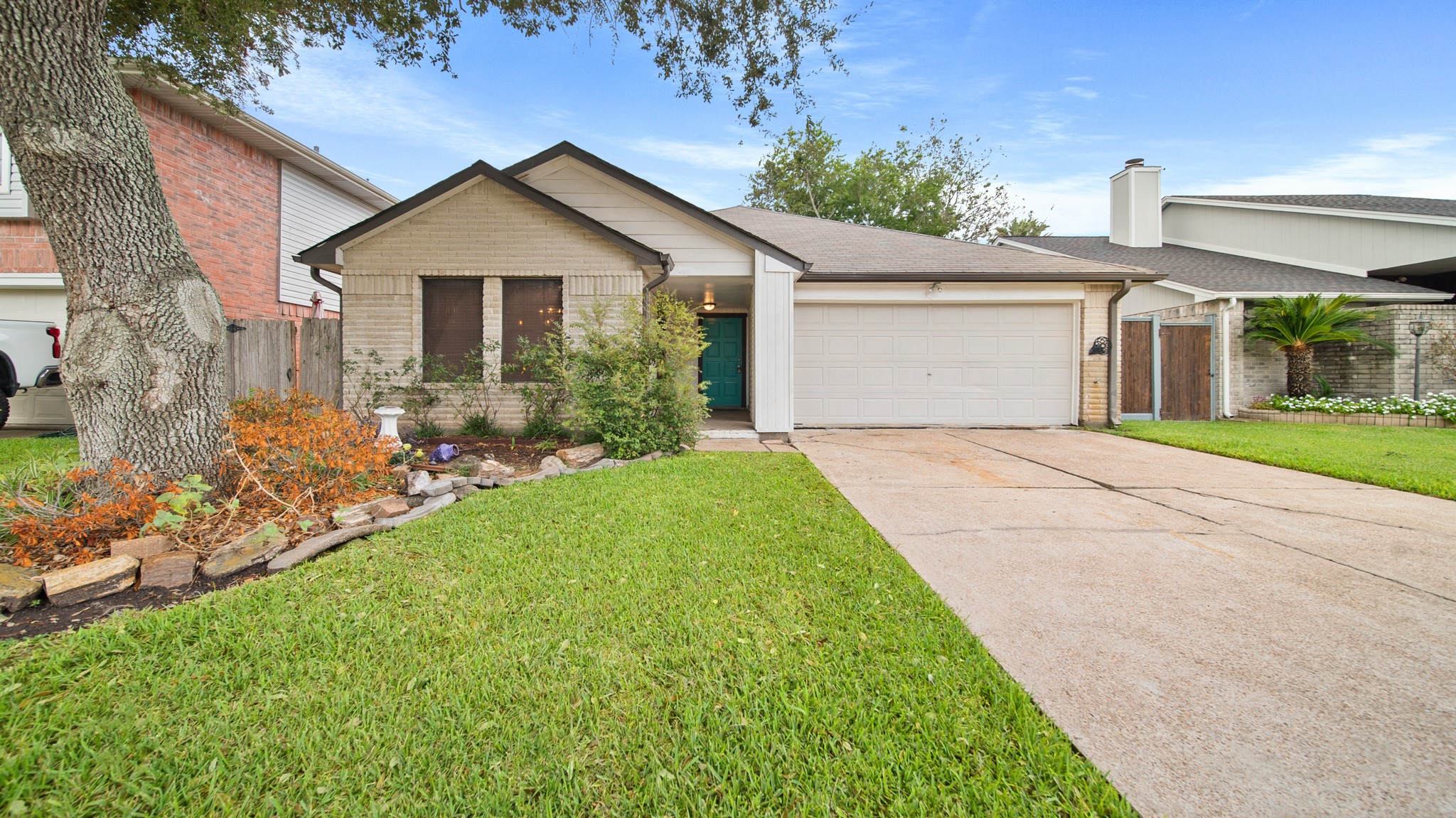 2012 Sandy Knoll Drive Missouri City TX 77489