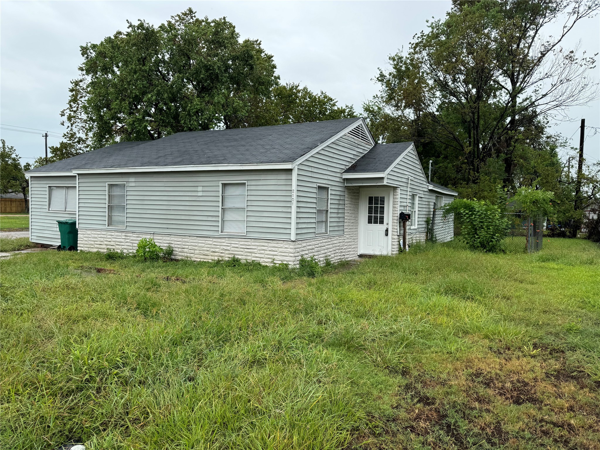 2101 Camille Street Pasadena TX 77506