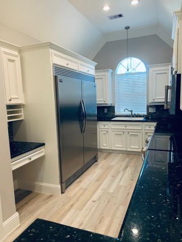 3546 Country Club Boulevard Montgomery TX 77356