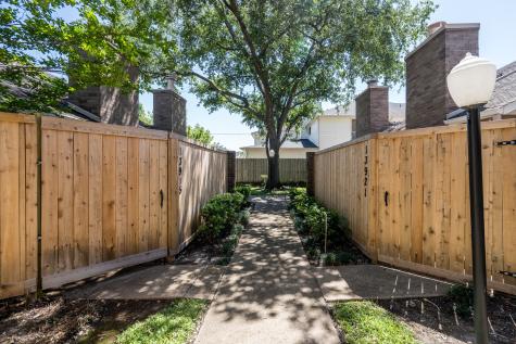 13923 Hollowgreen Drive Houston TX 77082