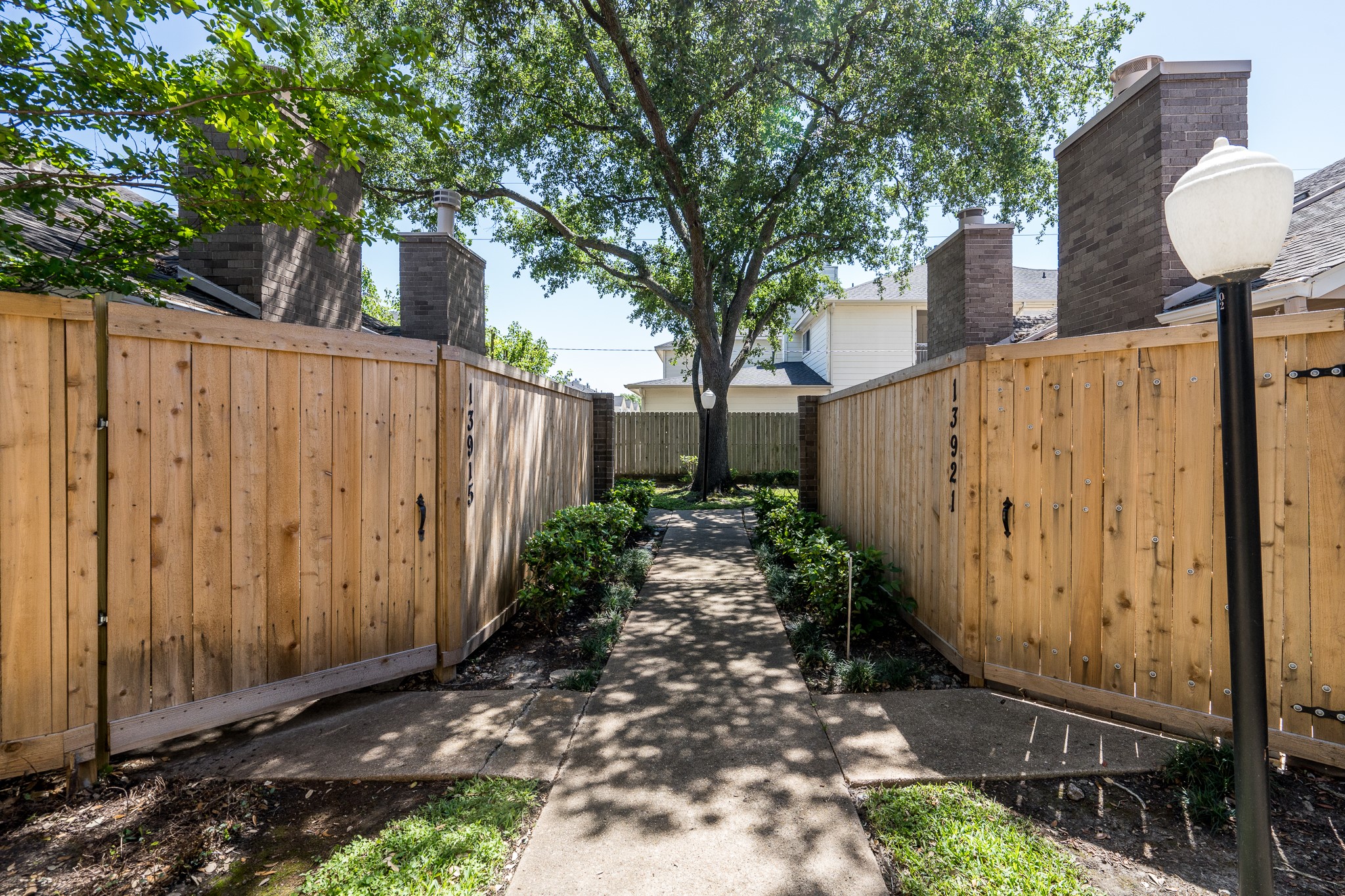 13923 Hollowgreen Drive Houston TX 77082