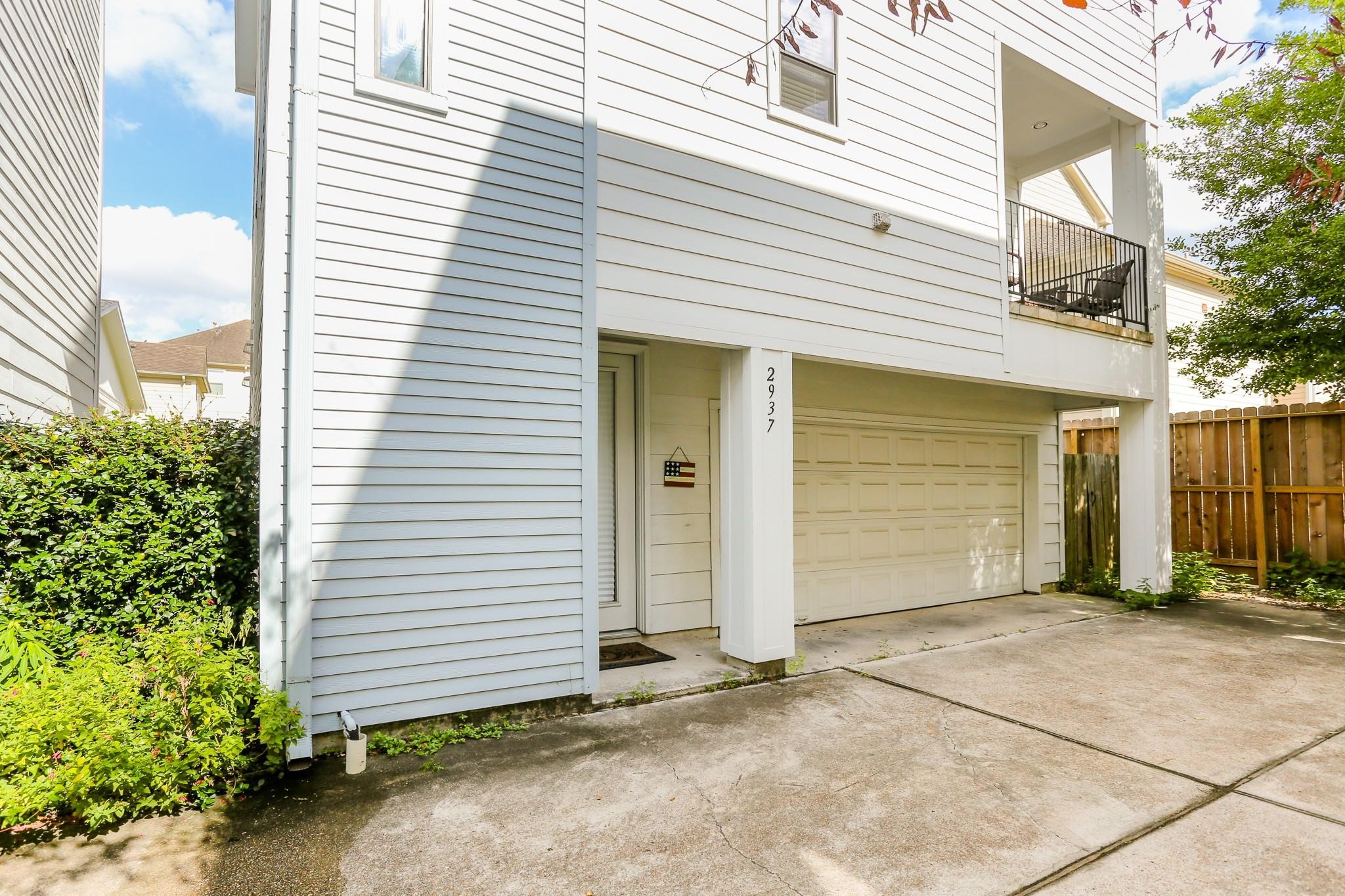 2937 Bell Street Houston TX 77003