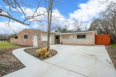2018 Fairfield Court N League City TX 77573