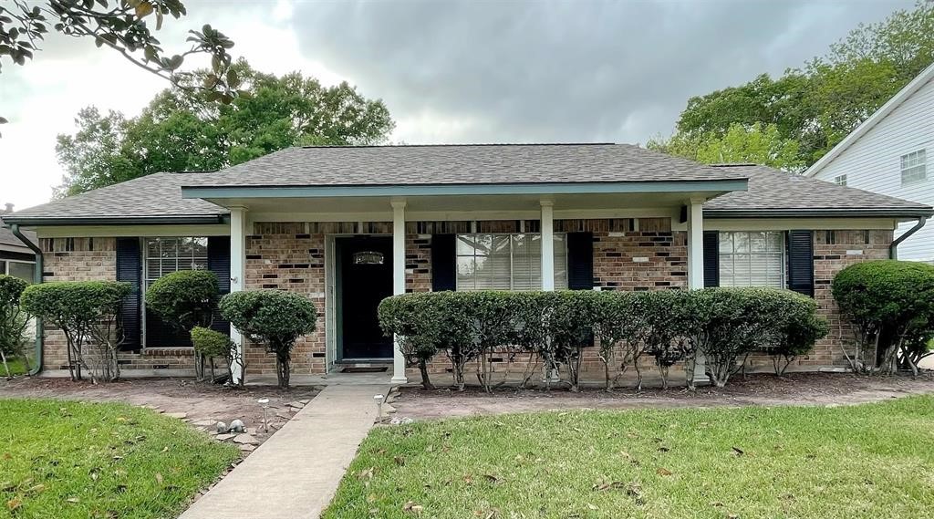 11807 Monticeto Lane Meadows Place TX 77477