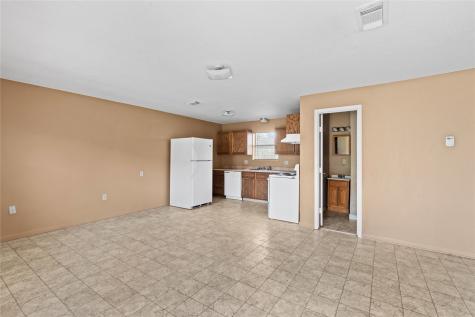 2200 Peach Avenue 3 Bay City TX 77414