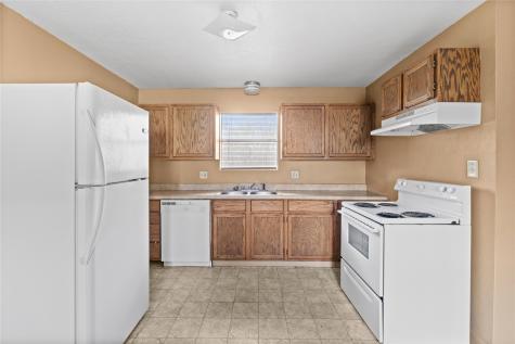 2200 Peach Avenue 3 Bay City TX 77414
