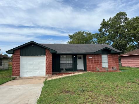 118 Bois D Arc Street Lake Jackson TX 77566