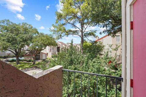 10855 Meadowglen Lane 1131 Houston TX 77042
