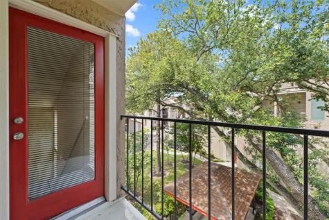 10855 Meadowglen Lane 1131 Houston TX 77042