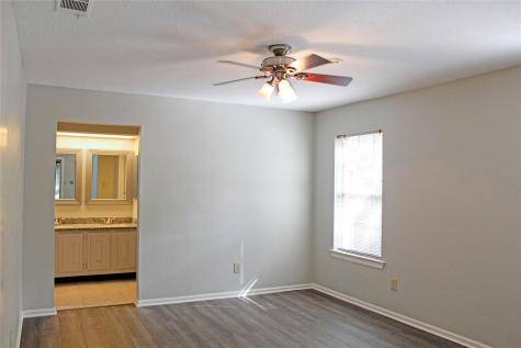39 S White Pebble Court Spring TX 77380