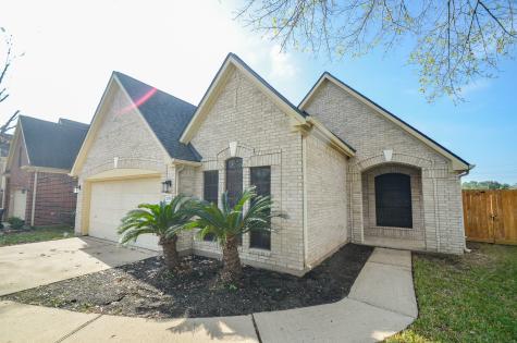 3238 Autumn Forest Drive Pearland TX 77584