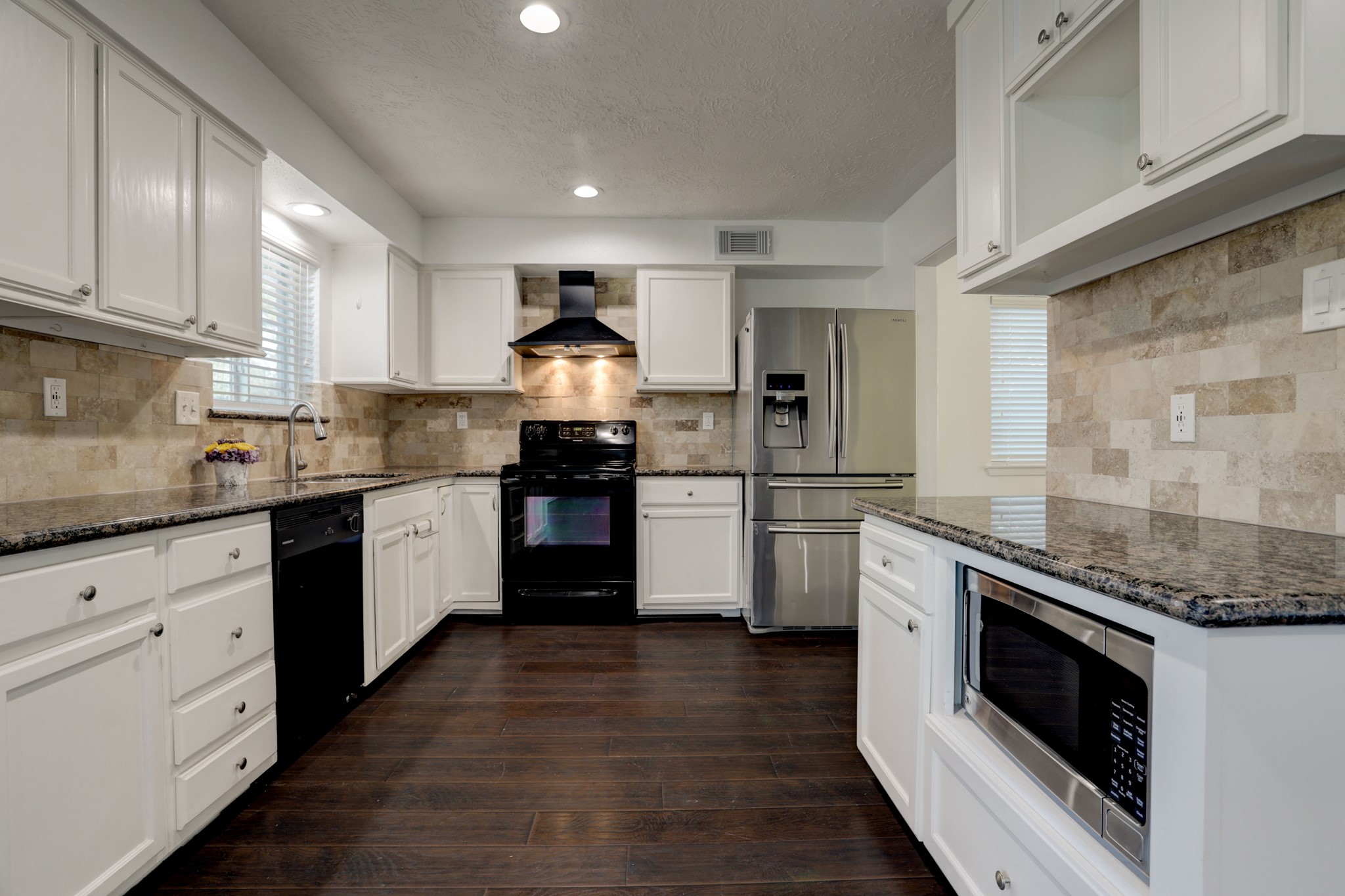 121 Misty Brook Lane League City TX 77573
