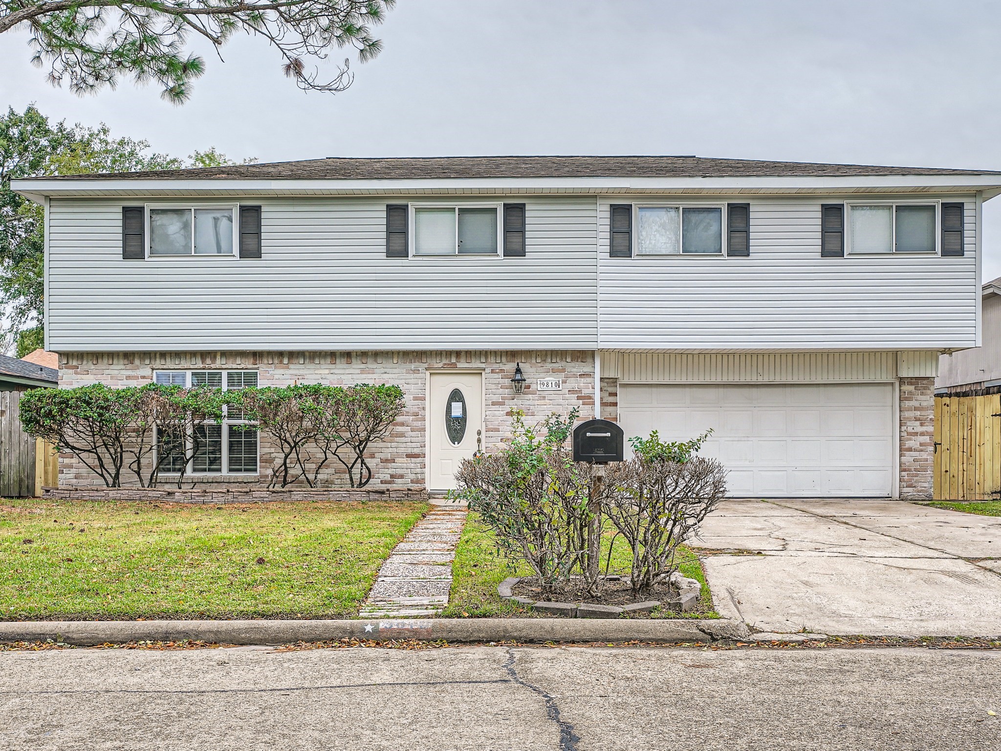 9810 Wren Street La Porte TX 77571
