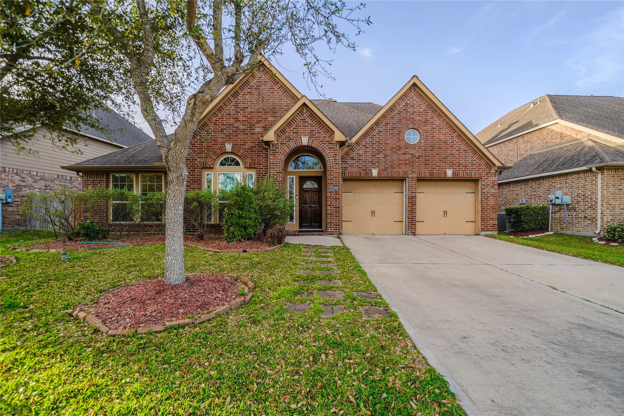 13509 Silent Walk Drive Pearland TX 77584