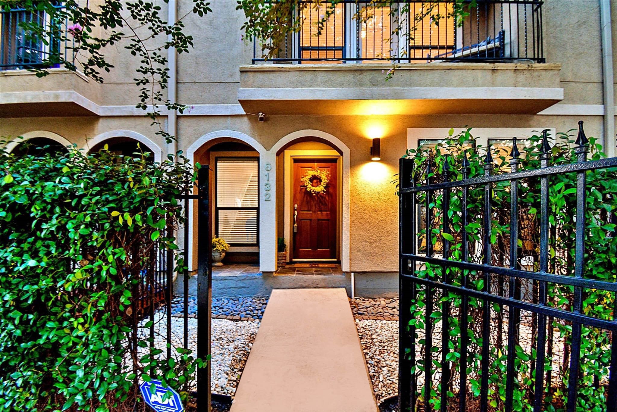 6132 Hamman Street Houston TX 77007