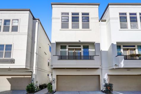5429 Larkin Street Houston TX 77007