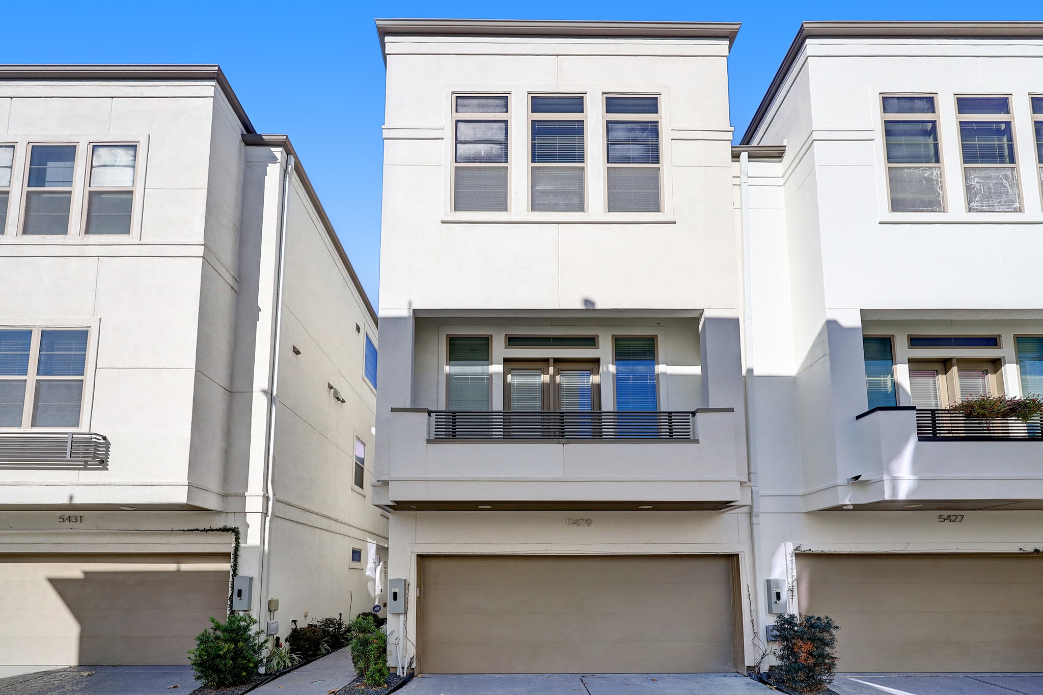 5429 Larkin Street Houston TX 77007