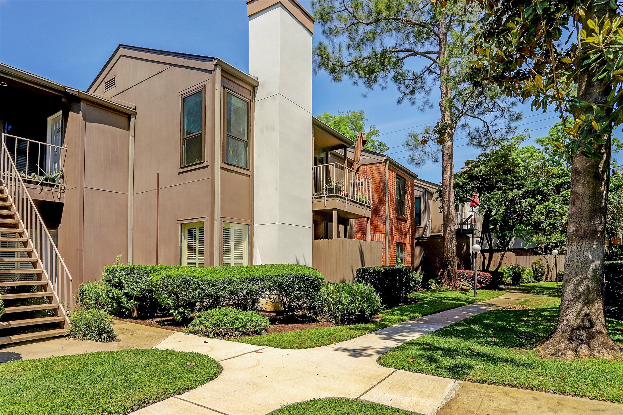 1201 Bering Drive 27 Houston TX 77057