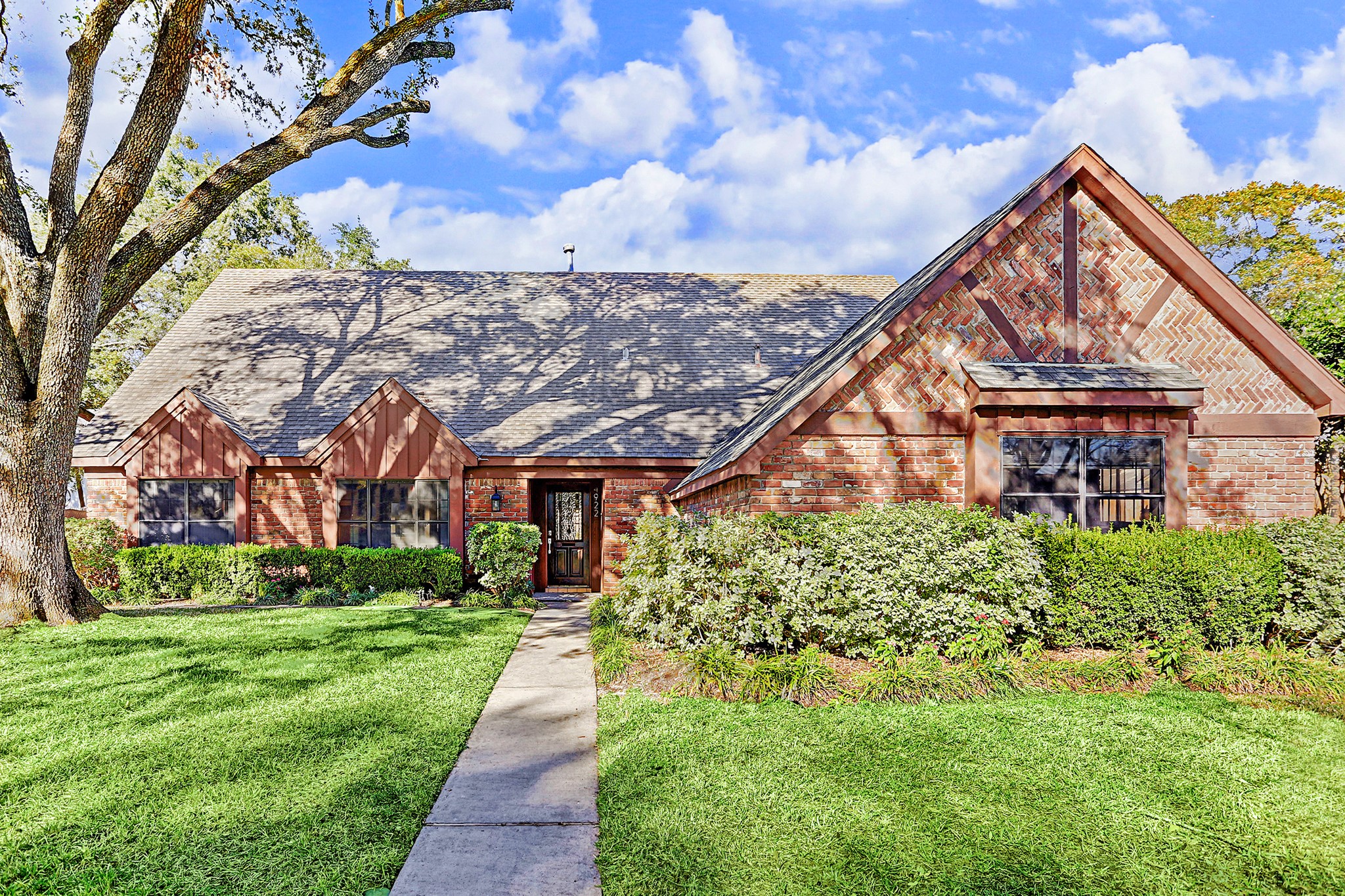 4922 Imogene Street Houston TX 77096