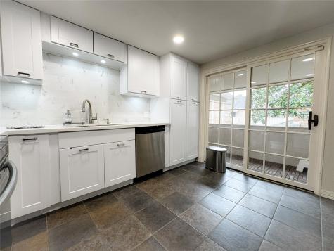 637 S Ripple Creek Drive 637 Houston TX 77057