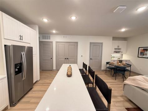 11604 Stonehollow Drive B6.252 Austin TX 78758