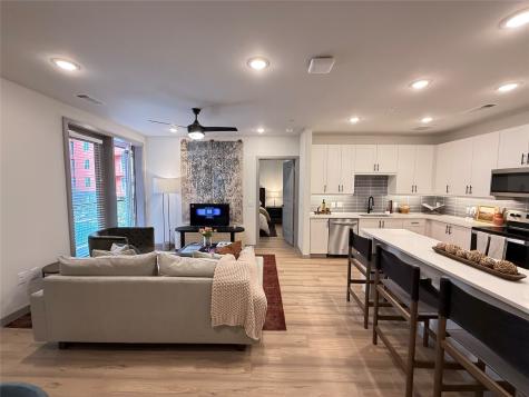 11604 Stonehollow Drive B6.252 Austin TX 78758