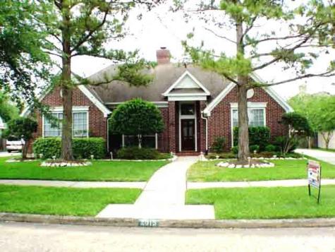 2015 Castlewind Court League City TX 77573
