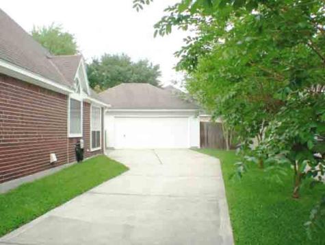 2015 Castlewind Court League City TX 77573