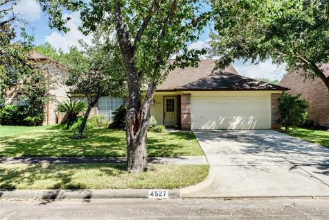4527 Pioneer Trail Sugar Land TX 77479