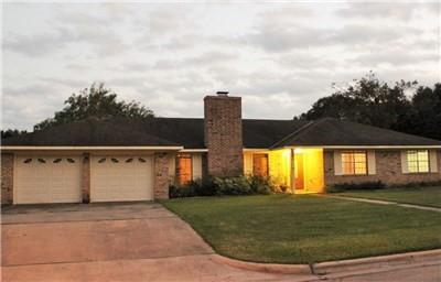 881 High Oaks Drive Bellville TX 77418